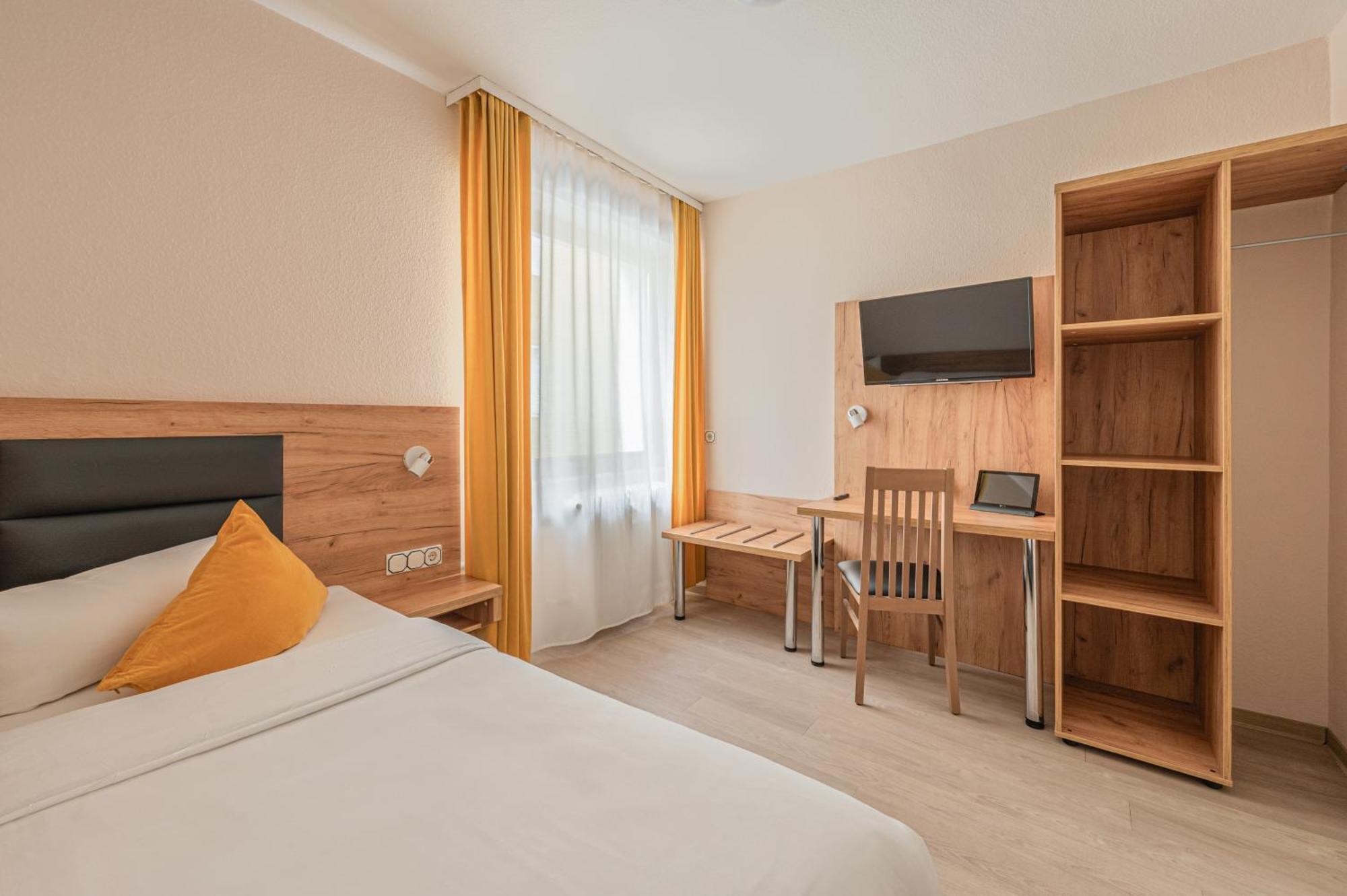 Hotel Gute Hoffnung بفورتسهايم المظهر الخارجي الصورة